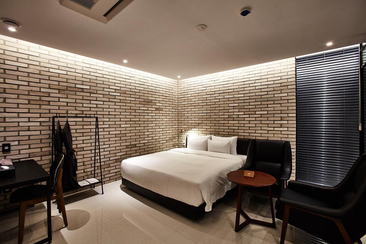 Hotel Wanted Инчон Экстерьер фото