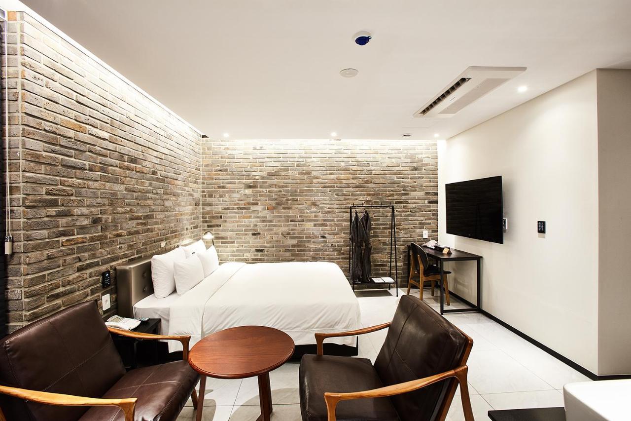 Hotel Wanted Инчон Экстерьер фото