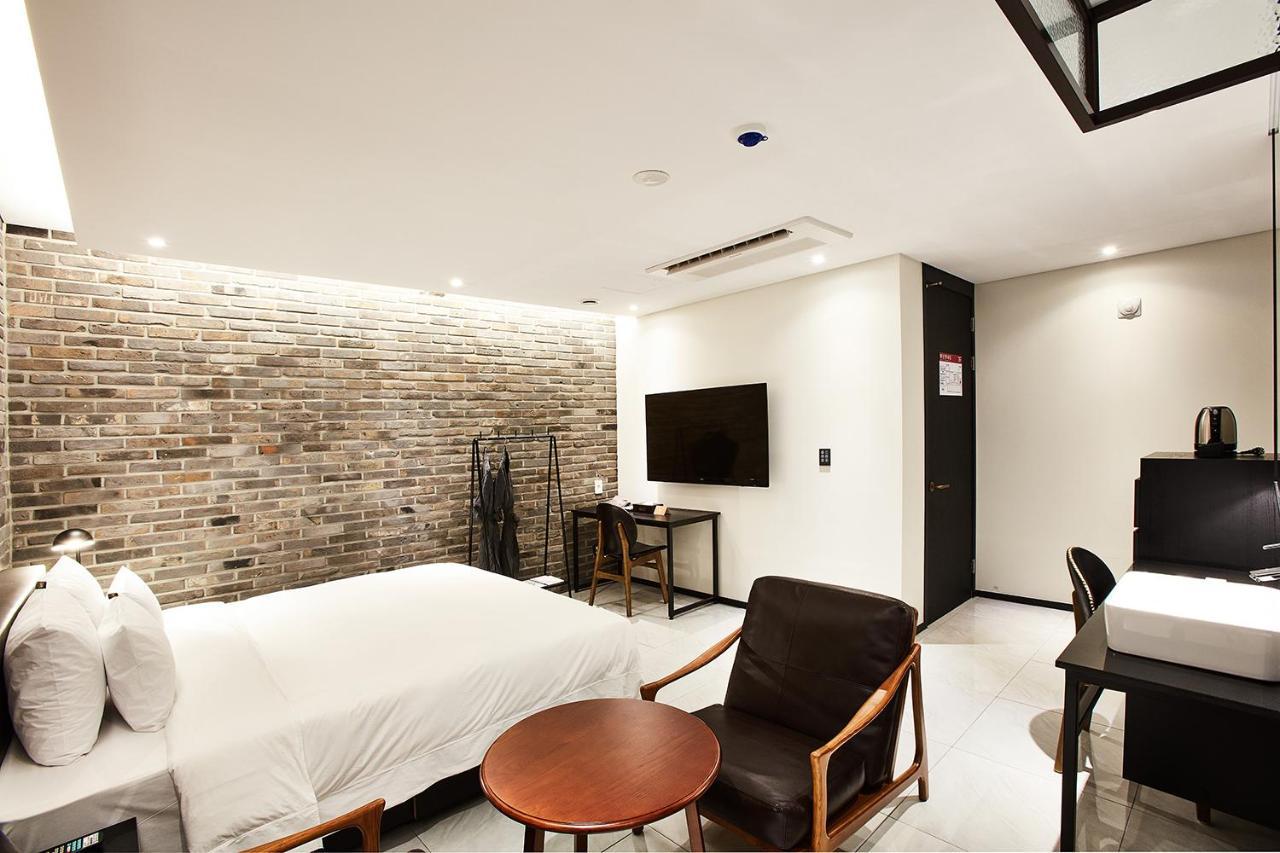 Hotel Wanted Инчон Экстерьер фото