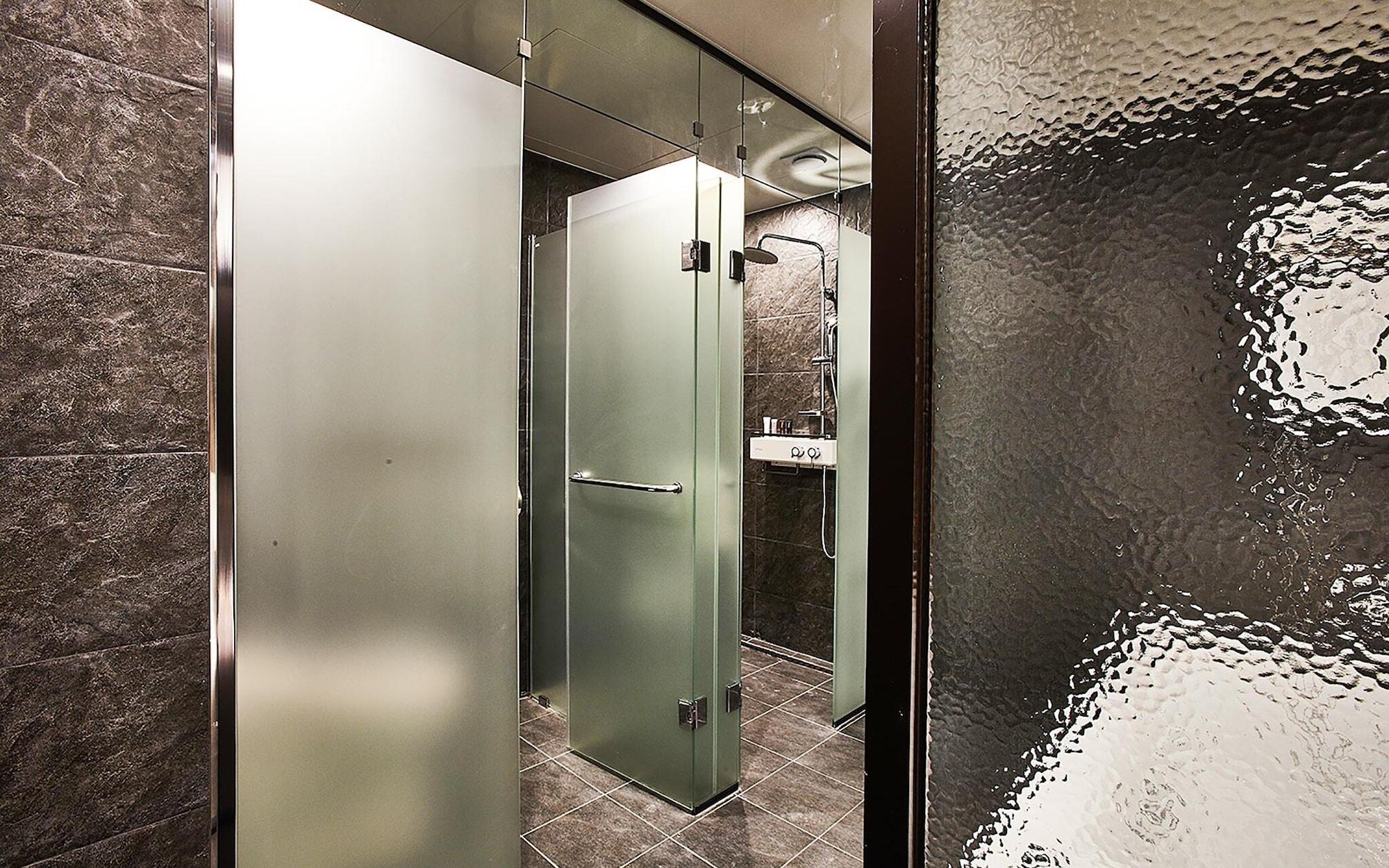 Hotel Wanted Инчон Экстерьер фото